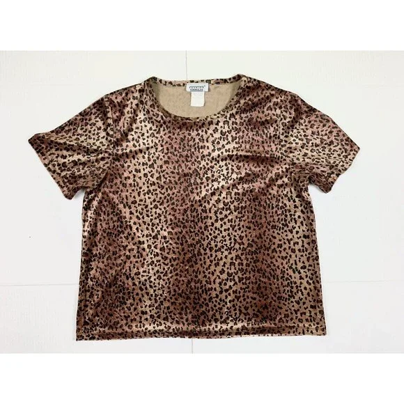 Fashion Formulas Woman’s L Large Velvet TShirt Blouse Short Sleeve Animal Print - Picture 4 of 8